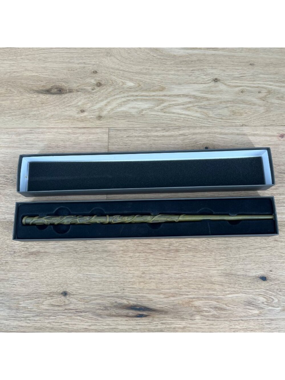 Wizarding World of Harry Potter Universal Studios Hermione Granger Wand Orlando